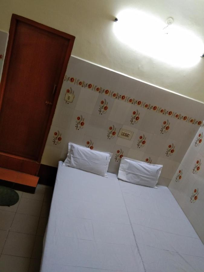Hotel Sriram Lodge Tirupati Dış mekan fotoğraf