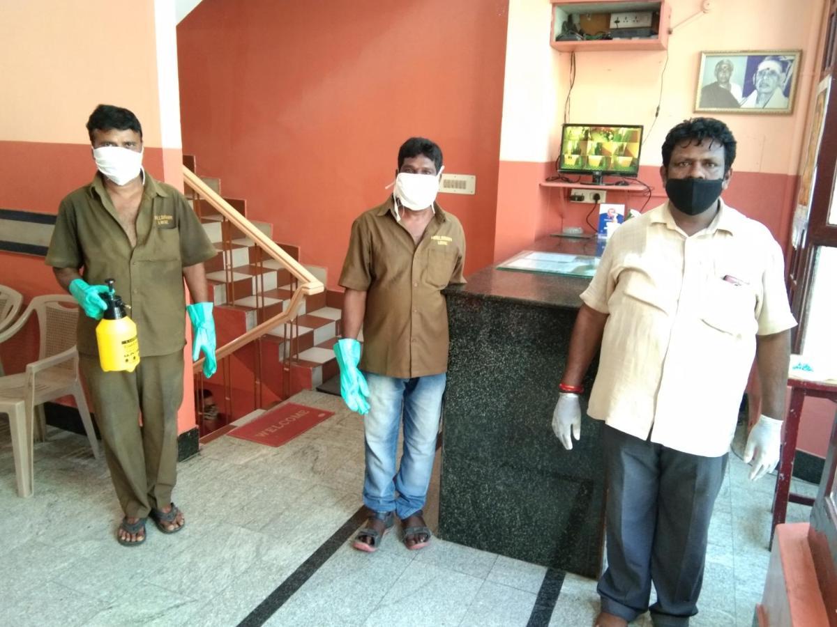 Hotel Sriram Lodge Tirupati Dış mekan fotoğraf
