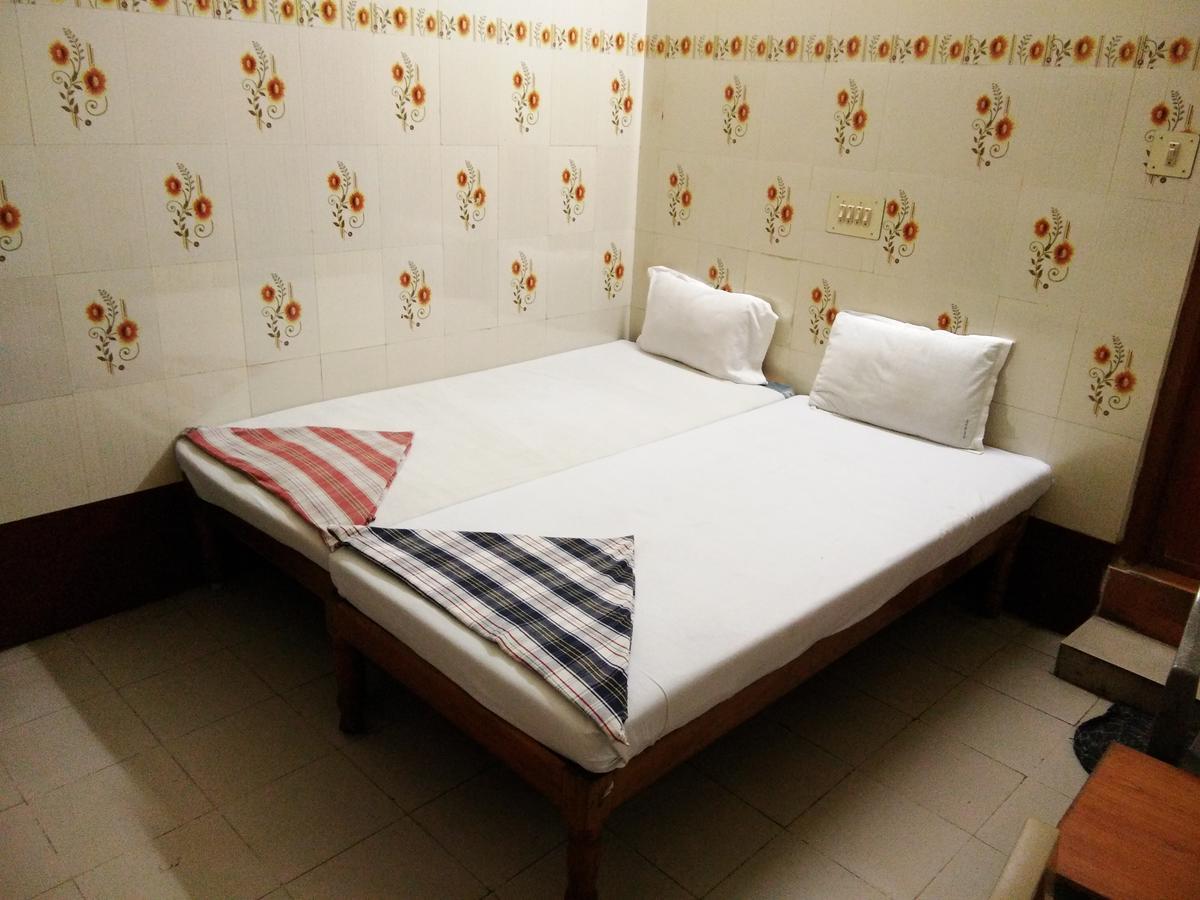 Hotel Sriram Lodge Tirupati Dış mekan fotoğraf